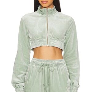 Nike NWT Cropped Velour Full-Zip Top Long Sleeve Velvet Green
